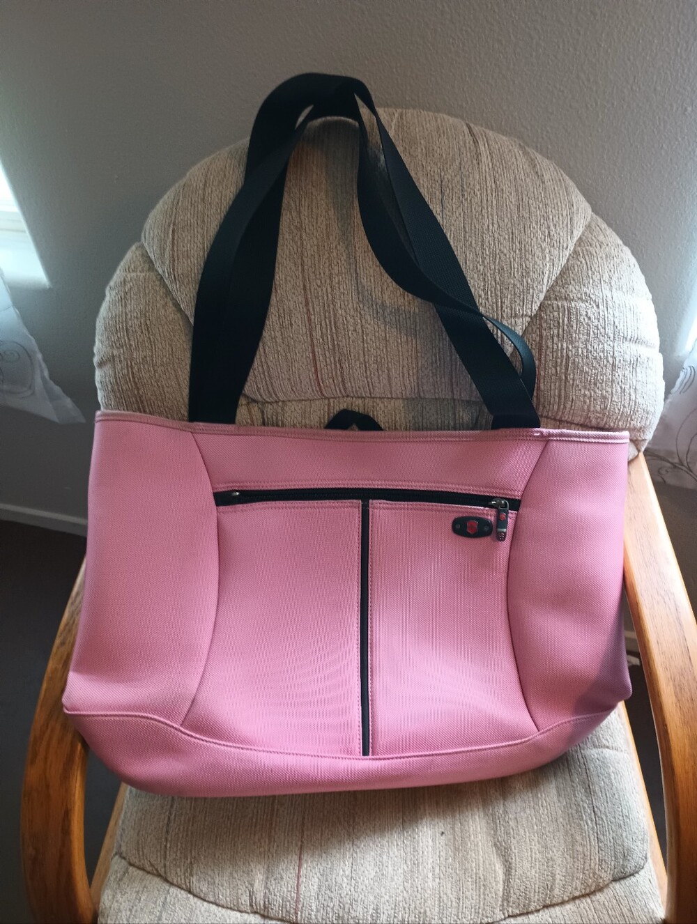 Pink Women's Zippable Tote Bag